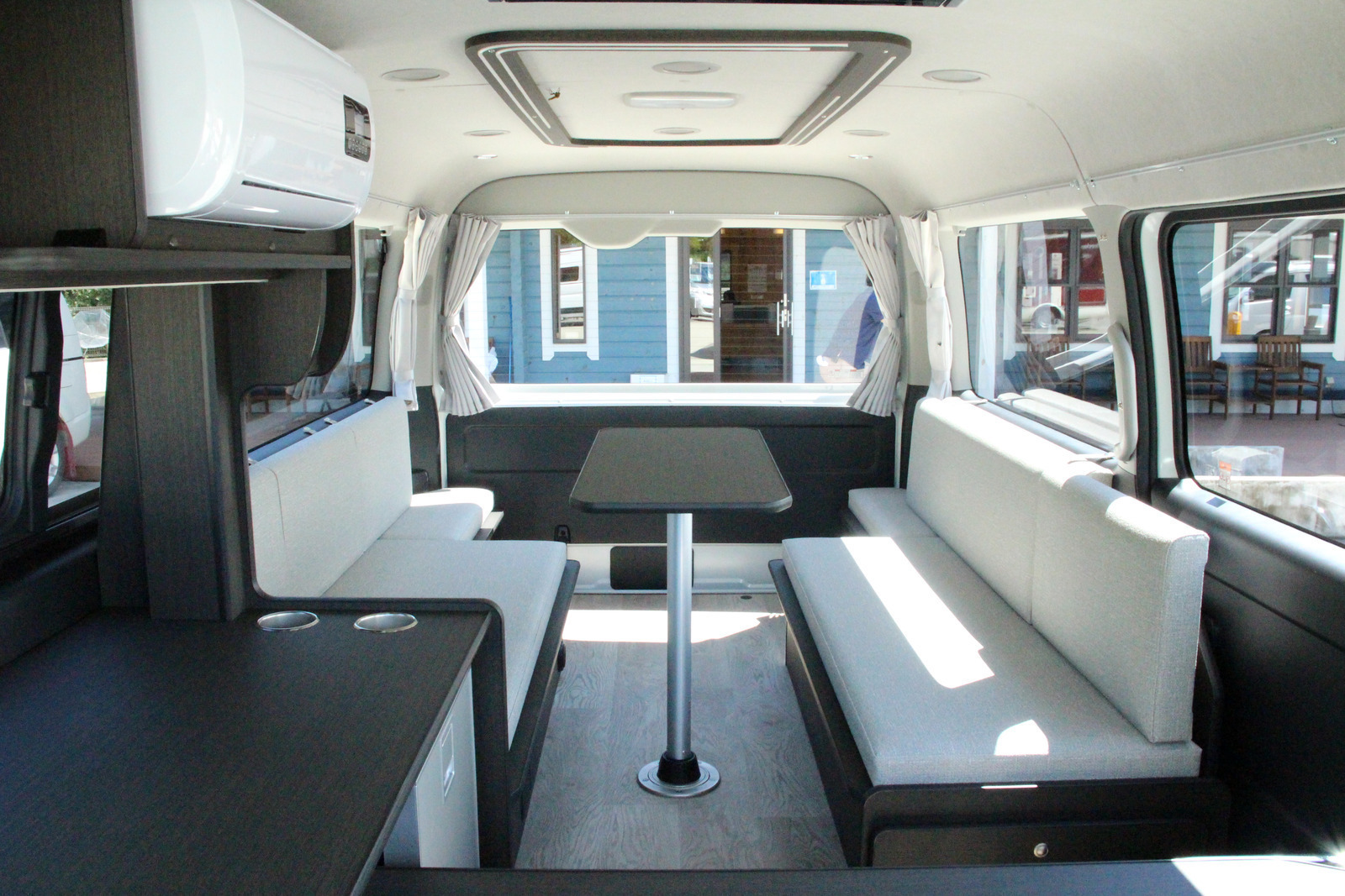 キャンピングカー バンコン ﾊｲｴｰｽ FOCS FIKA 展示車 新規ｵｰﾀﾞｰ受付中
