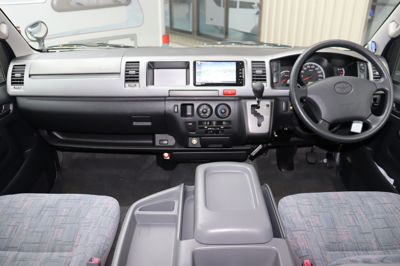 キャンピングカー バンコン ﾊｲｴｰｽ ﾅｯﾂRV ﾍﾟｱ 4WD