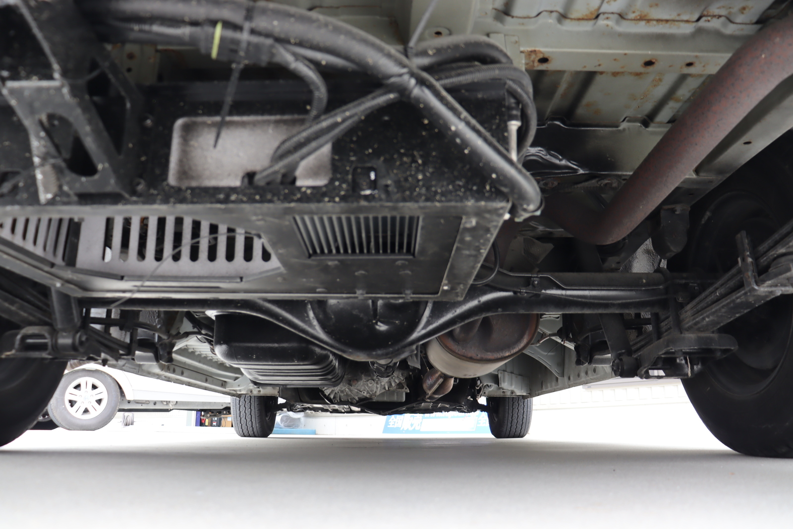 キャンピングカー バンコン ﾊｲｴｰｽ ﾅｯﾂRV ﾍﾟｱ 4WD