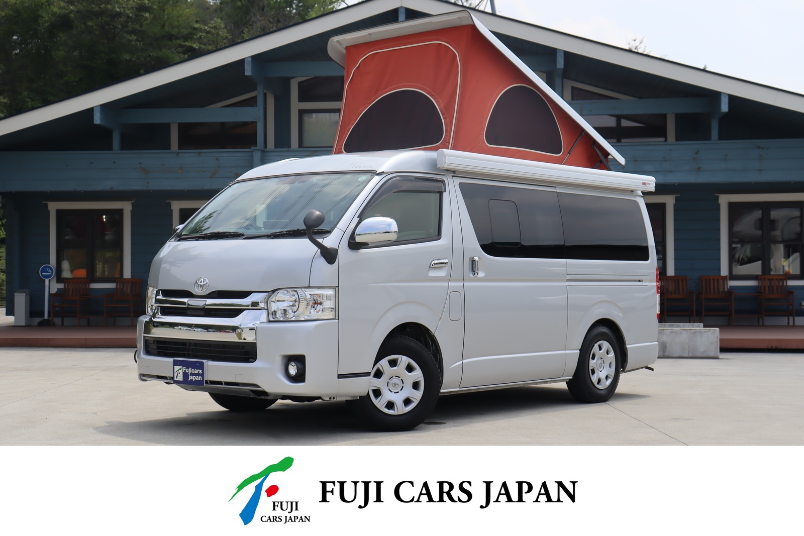 キャンピングカー バンコン ハイエース ホワイトハウス コンパス