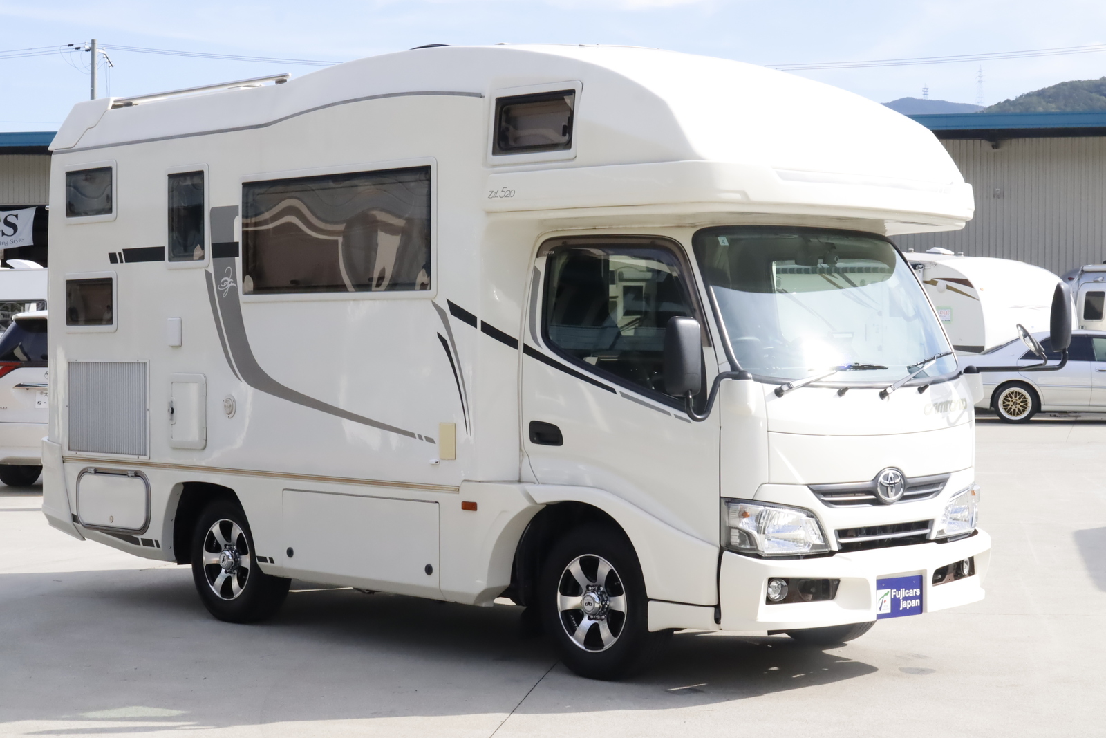キャンピングカー キャブコン ｶﾑﾛｰﾄﾞ ﾊﾞﾝﾃｯｸ ｼﾞﾙ520 4WD