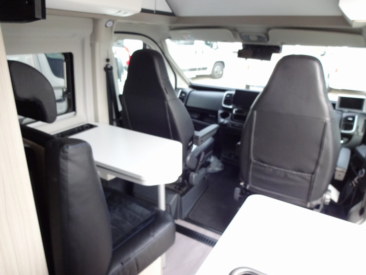 キャンピングカー バンコン ﾃﾞｭｶﾄ ｱﾄﾞﾘｱ ﾂｲﾝ540SP 9AT 家庭用AC