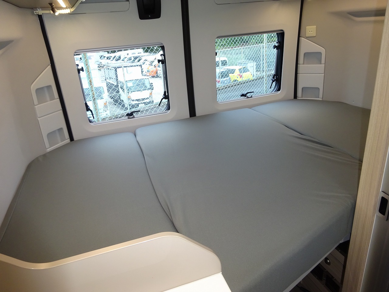 キャンピングカー バンコン ﾃﾞｭｶﾄ ｱﾄﾞﾘｱ ﾂｲﾝ540SP 9AT 家庭用AC