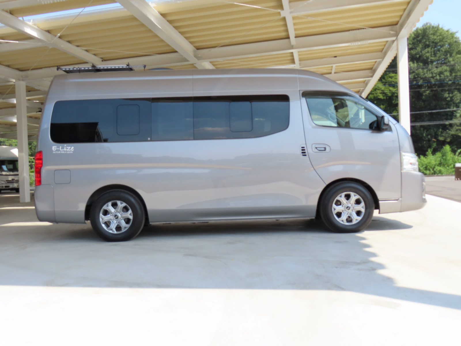 キャンピングカー バンコン NV350ｷｬﾗﾊﾞﾝ ﾛｰﾀｽRV ｲｰﾗｲｽﾞ