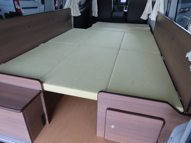 キャンピングカー バンコン NV350ｷｬﾗﾊﾞﾝ ﾊﾀﾅｶ製