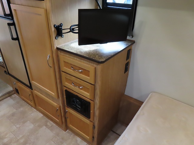 キャンピングカー トレーラー ｴｽｹｰﾌﾟ21 要牽引免許 2軸 ﾙｰﾌAC FFﾋｰﾀｰ