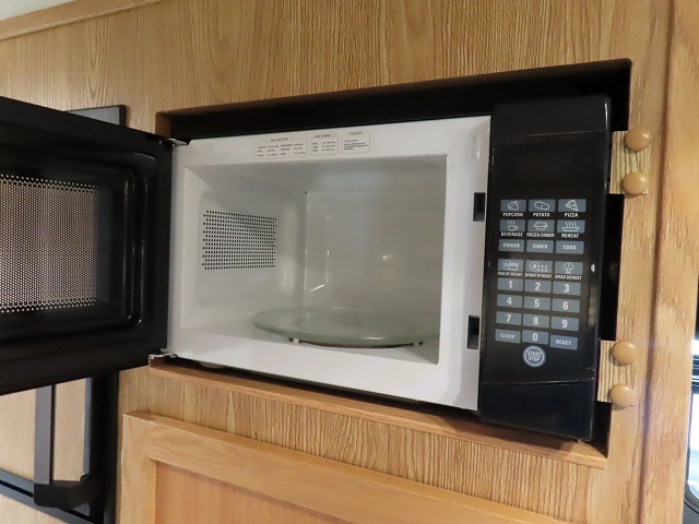 キャンピングカー トレーラー ｴｽｹｰﾌﾟ21 要牽引免許 2軸 ﾙｰﾌAC FFﾋｰﾀｰ