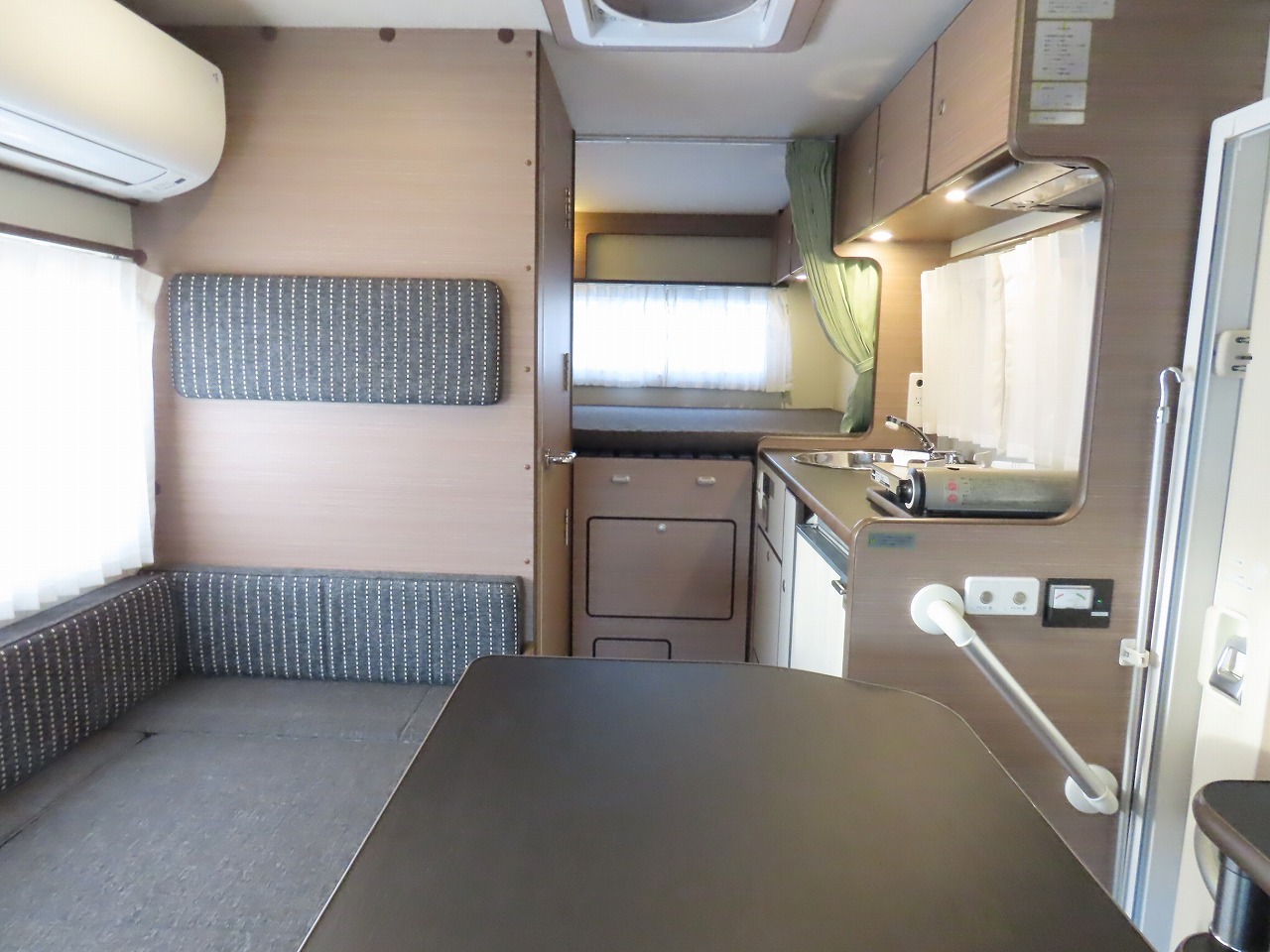 キャンピングカー キャブコン ﾊｲｴｰｽ ｱﾈｯｸｽ ﾘﾊﾞﾃｨNS 家庭用ｴｱｺﾝ4WD