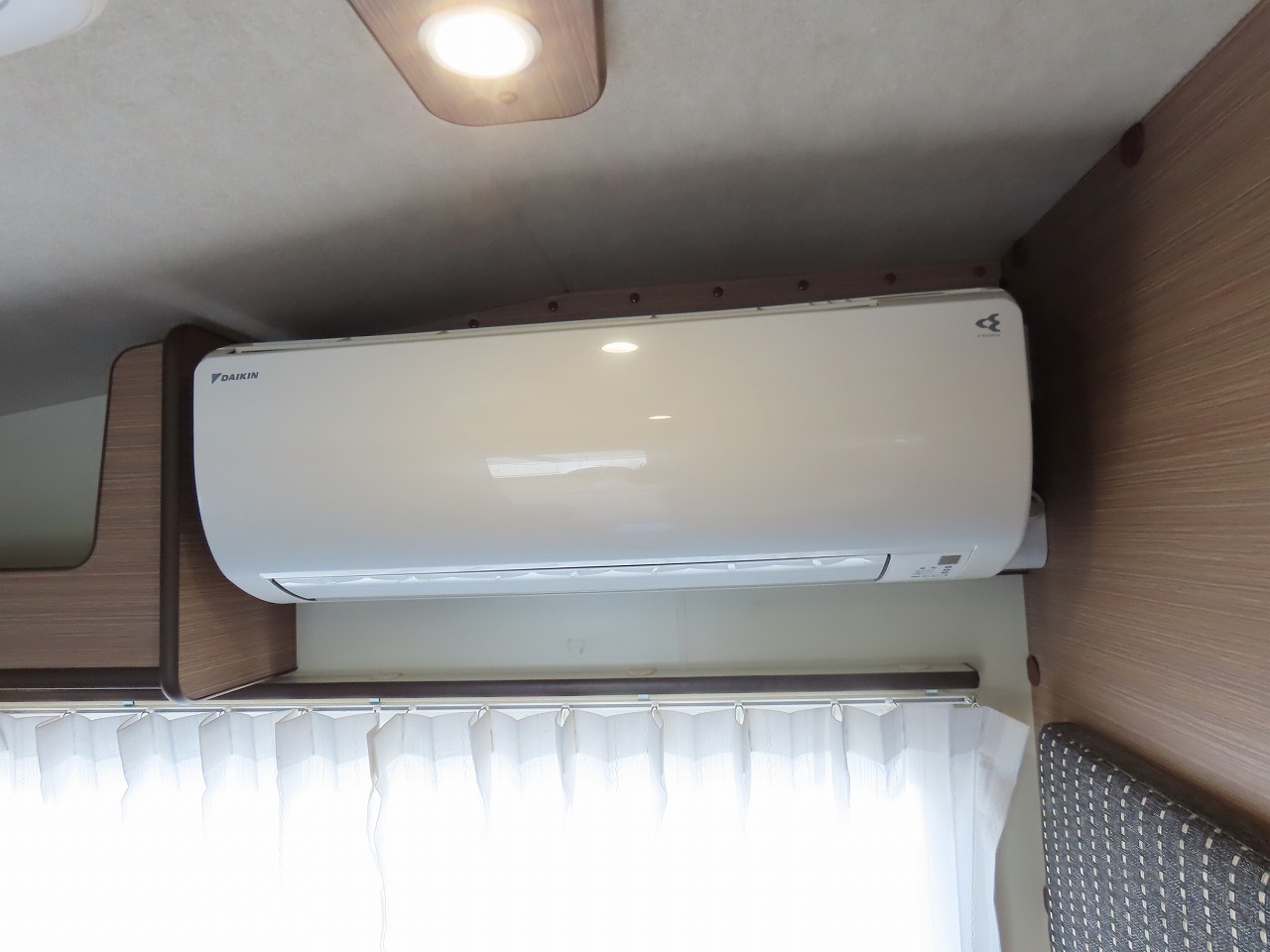 キャンピングカー キャブコン ﾊｲｴｰｽ ｱﾈｯｸｽ ﾘﾊﾞﾃｨNS 家庭用ｴｱｺﾝ4WD