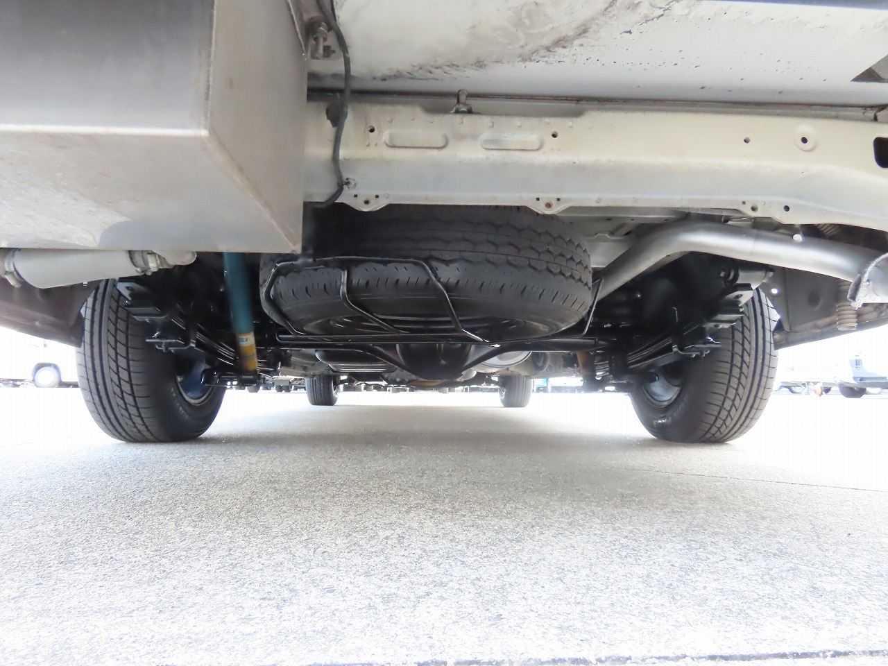 キャンピングカー キャブコン ﾊｲｴｰｽ ｱﾈｯｸｽ ﾘﾊﾞﾃｨNS 家庭用ｴｱｺﾝ4WD