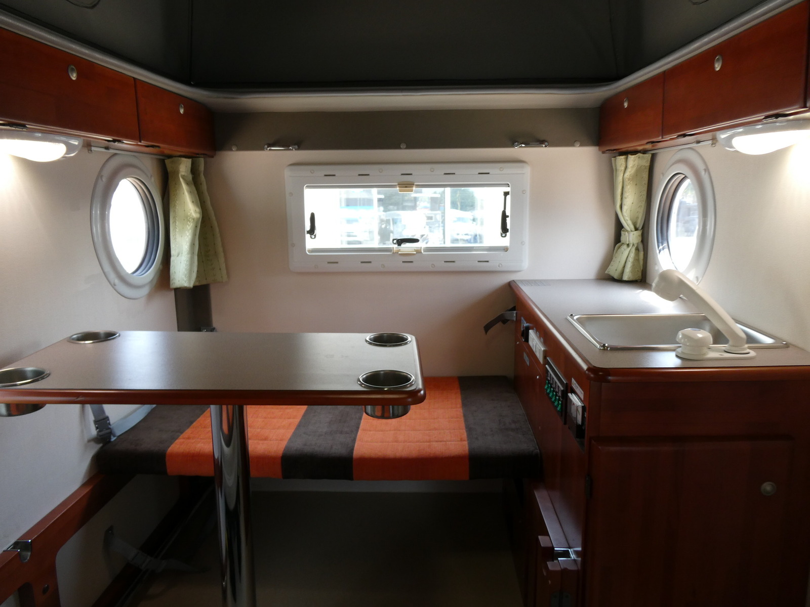 キャンピングカー 軽キャンパー ｲﾝﾃﾞｨｱﾅRV ｲﾝﾃﾞｨ727 FFﾋｰﾀｰ