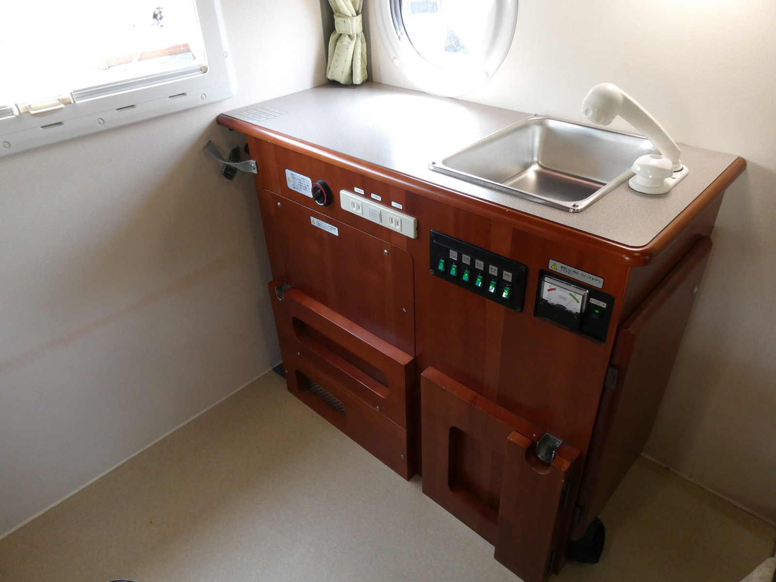 キャンピングカー 軽キャンパー ｲﾝﾃﾞｨｱﾅRV ｲﾝﾃﾞｨ727 FFﾋｰﾀｰ