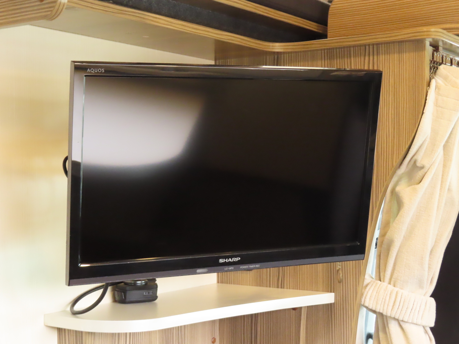 キャンピングカー キャブコン ｶﾑﾛｰﾄﾞ ﾊﾞﾝﾃｯｸ ｼﾞﾙ520 4WD