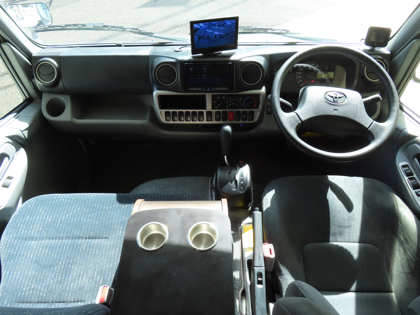 キャンピングカー キャブコン ｶﾑﾛｰﾄﾞ ﾊﾞﾝﾃｯｸ ｼﾞﾙ520 4WD