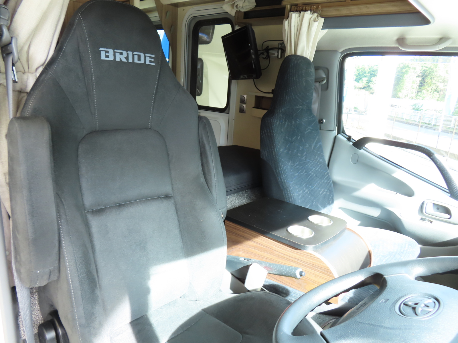 キャンピングカー キャブコン ｶﾑﾛｰﾄﾞ ﾊﾞﾝﾃｯｸ ｼﾞﾙ520 4WD