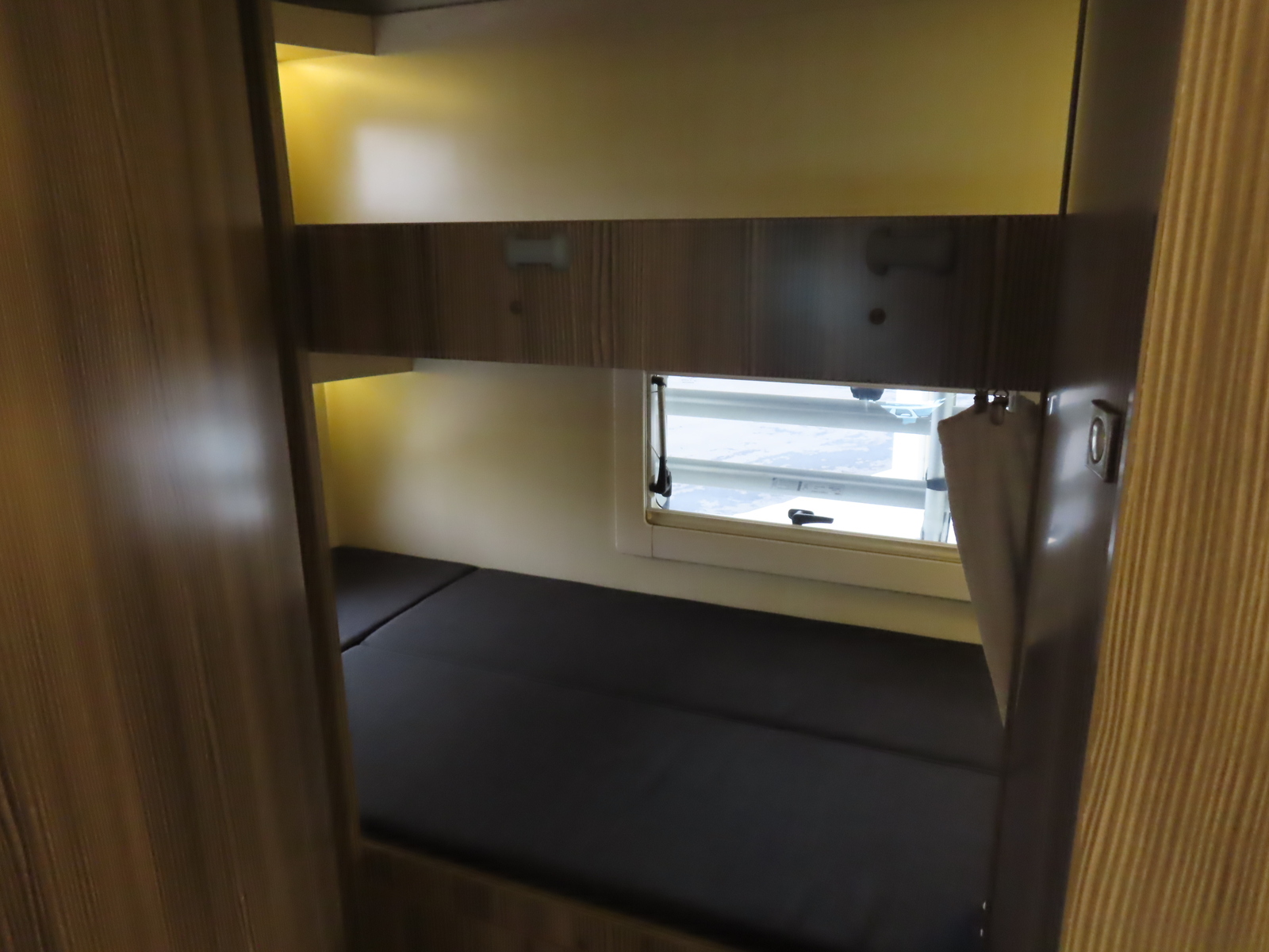 キャンピングカー キャブコン ｶﾑﾛｰﾄﾞ ﾊﾞﾝﾃｯｸ ｼﾞﾙ520 4WD