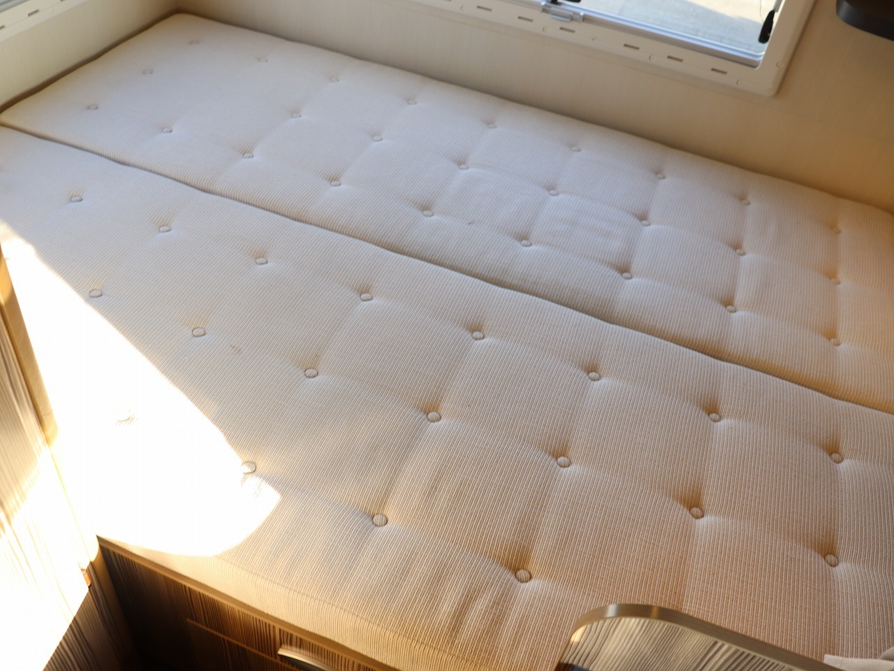 キャンピングカー キャブコン ｶﾑﾛｰﾄﾞ ﾊﾞﾝﾃｯｸ ｼﾞﾙﾉｰﾌﾞﾙ　家庭用ｴｱｺﾝ