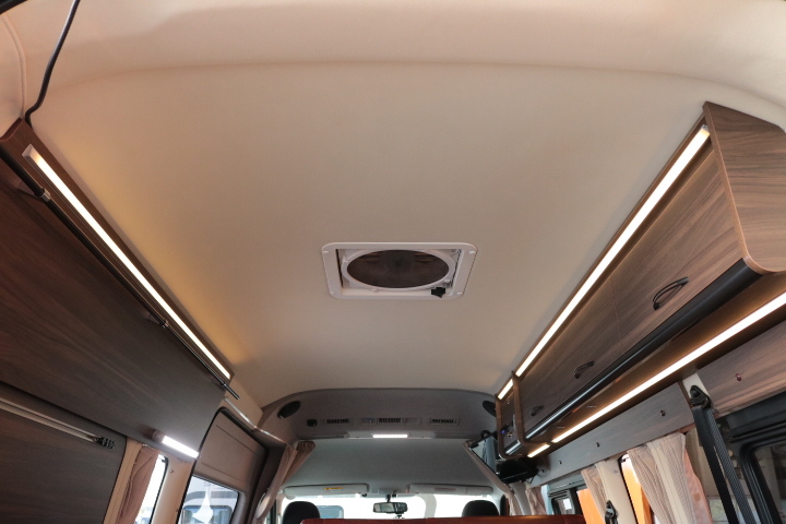 キャンピングカー バンコン ﾊｲｴｰｽ ﾚｸﾋﾞｨ ﾄｯﾌﾟｾｲﾙｽｰﾍﾟﾘｱ　FF　ﾚ