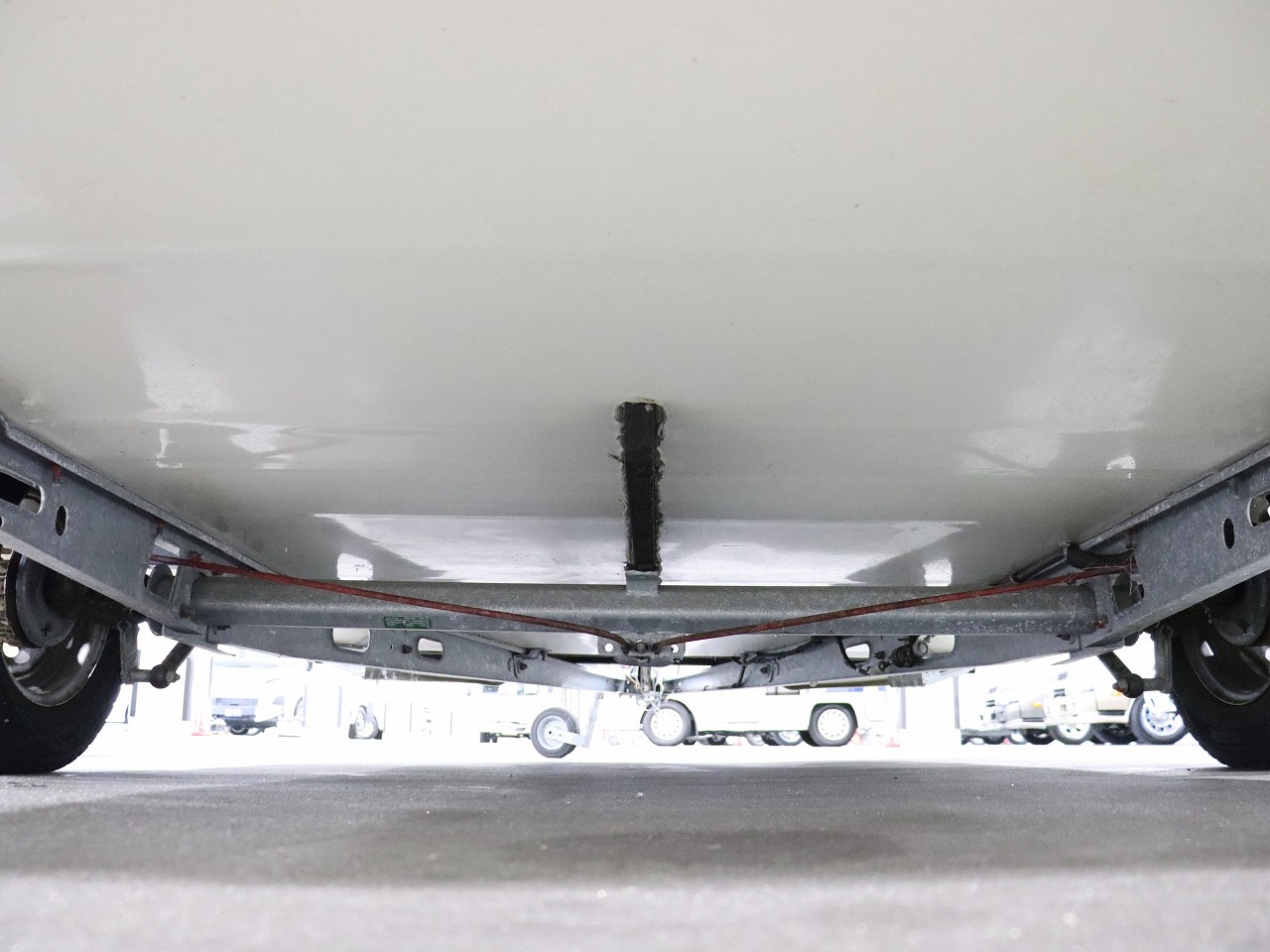 キャンピングカー トレーラー ｴｰｽｷｬﾗﾊﾞﾝ ｴｰｽ330ﾙｰﾑ　FFﾋｰﾀｰ