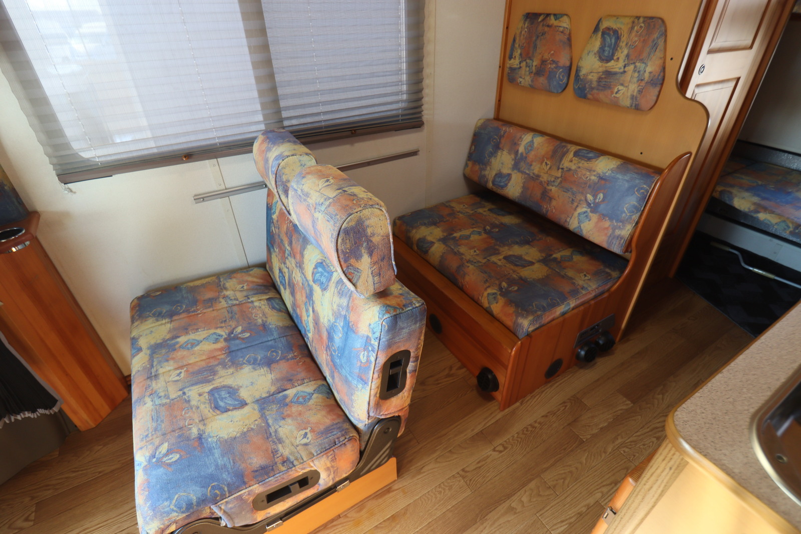 キャンピングカー キャブコン ｸﾞﾗﾝﾄﾞﾊｲｴｰｽ ﾅｯﾂRV ｸﾞﾗﾝﾂDD 4WD