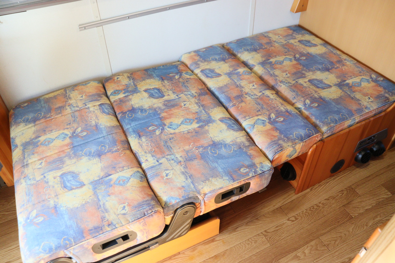 キャンピングカー キャブコン ｸﾞﾗﾝﾄﾞﾊｲｴｰｽ ﾅｯﾂRV ｸﾞﾗﾝﾂDD 4WD