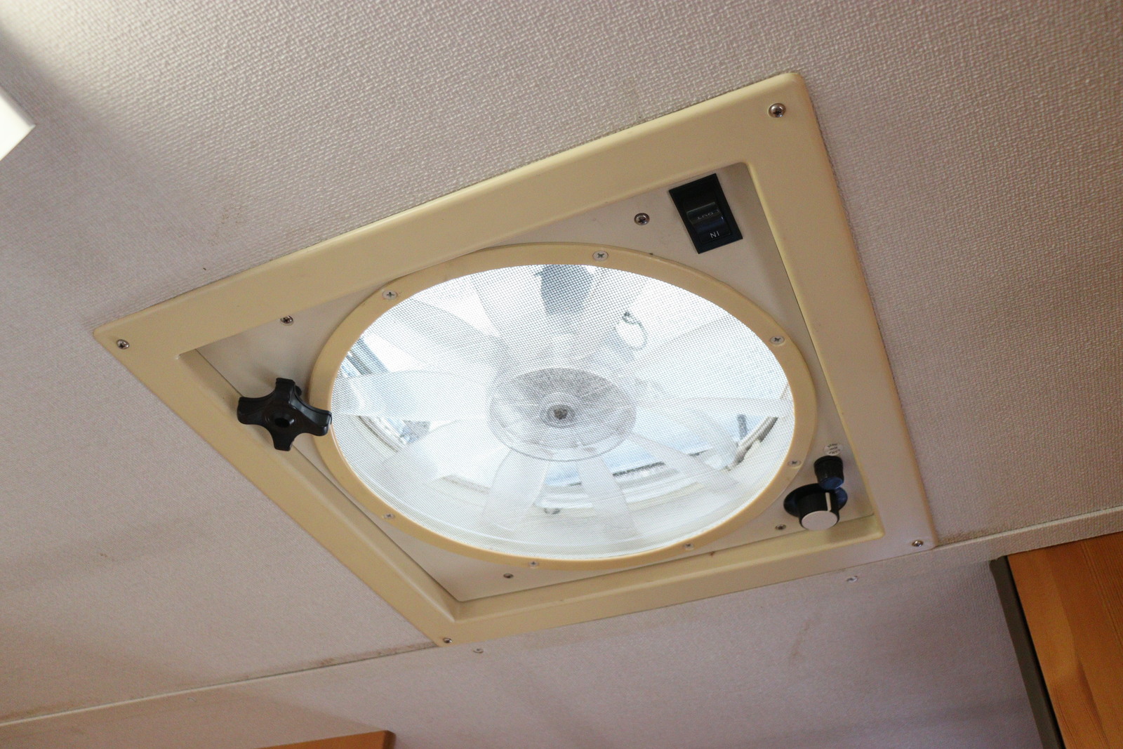 キャンピングカー キャブコン ｸﾞﾗﾝﾄﾞﾊｲｴｰｽ ﾅｯﾂRV ｸﾞﾗﾝﾂDD 4WD