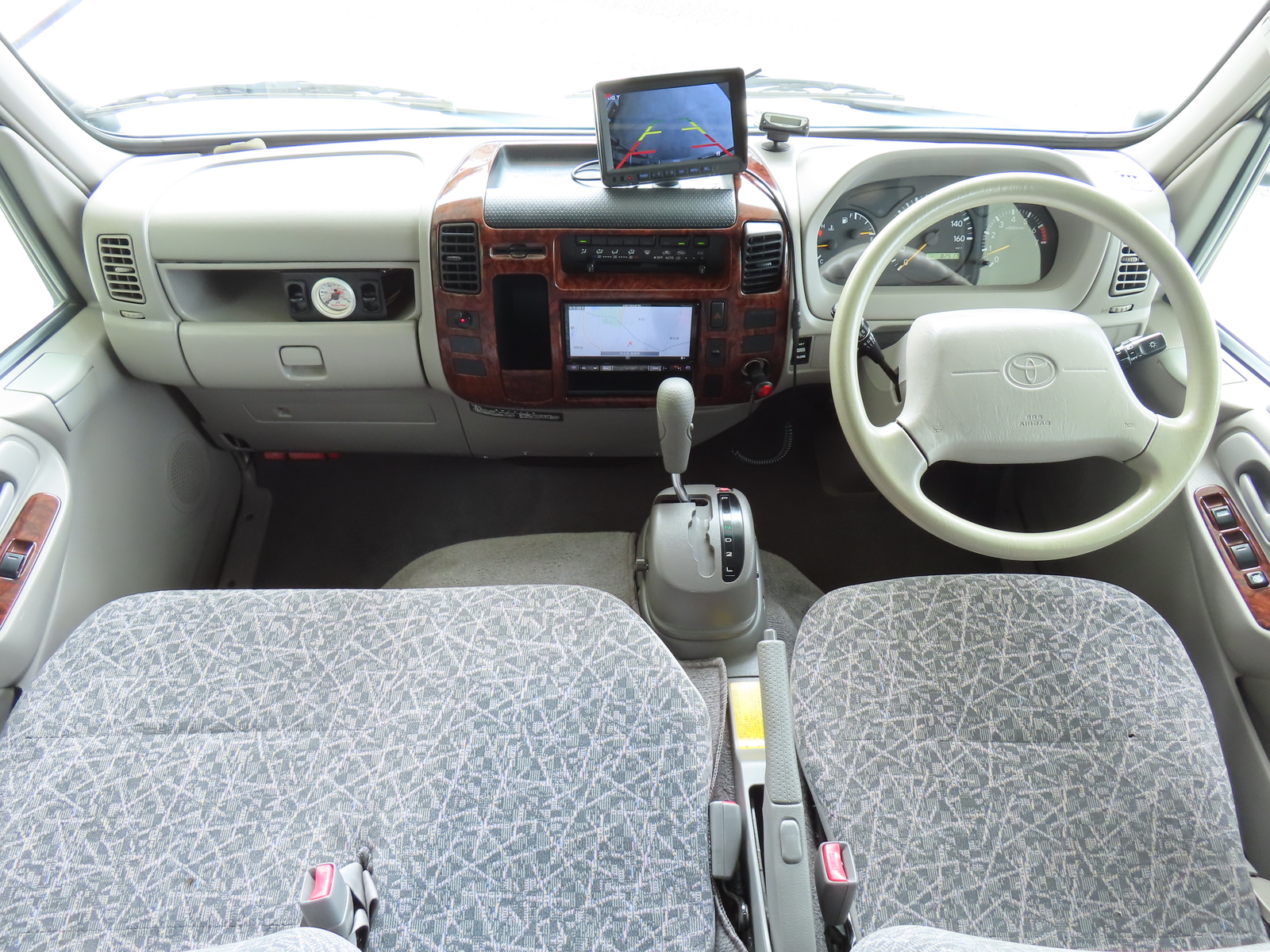 キャンピングカー キャブコン ｶﾑﾛｰﾄﾞ ｸﾞﾛｰﾊﾞﾙｷﾝｸﾞ5.3WD FFﾋｰﾀｰ