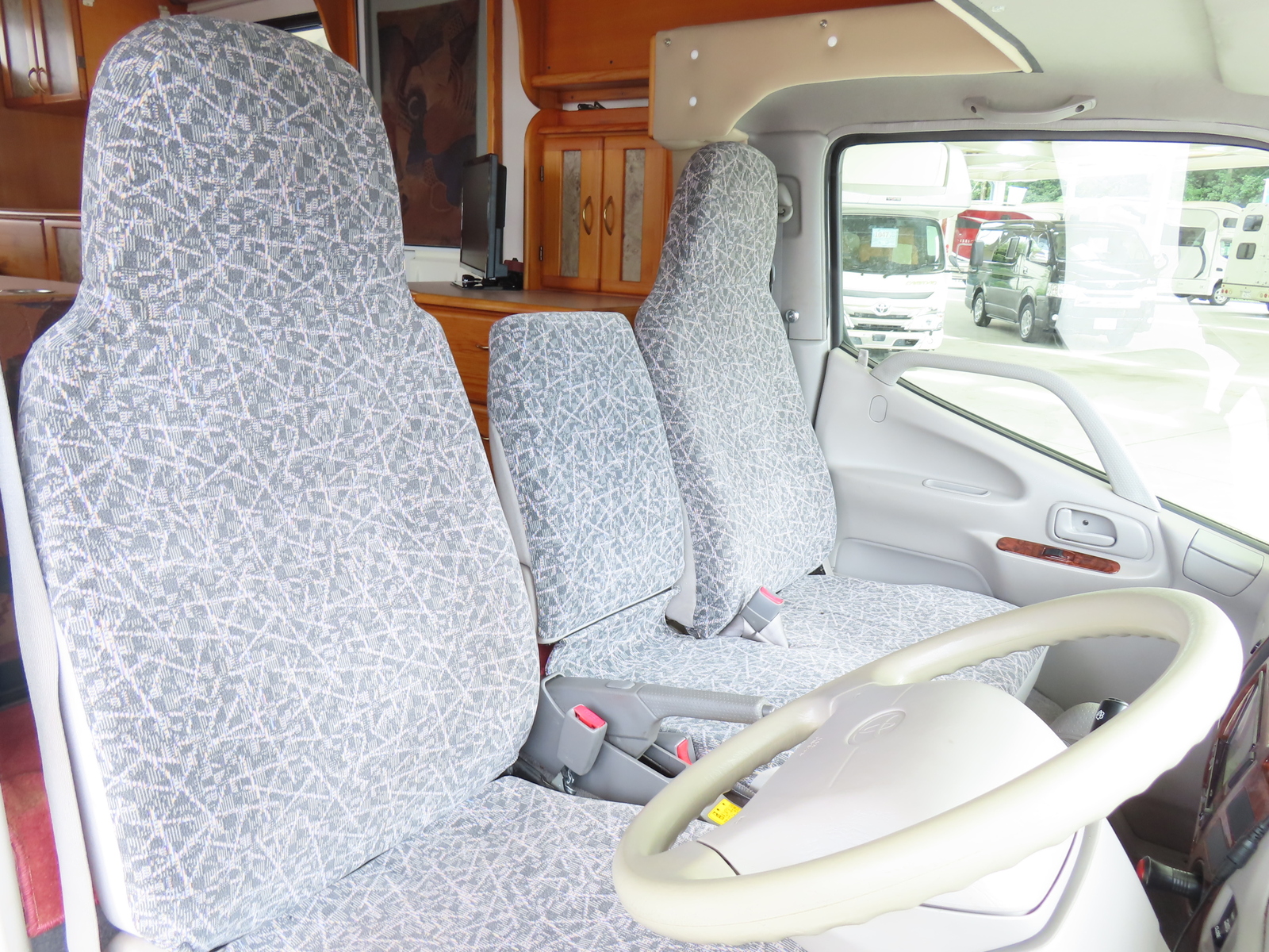 キャンピングカー キャブコン ｶﾑﾛｰﾄﾞ ｸﾞﾛｰﾊﾞﾙｷﾝｸﾞ5.3WD FFﾋｰﾀｰ