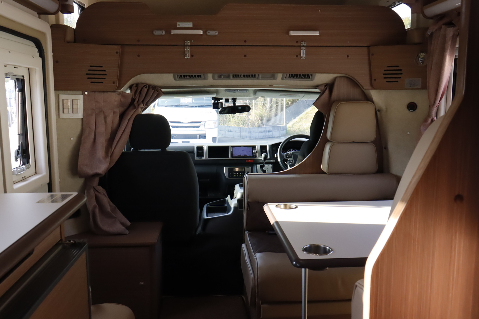 キャンピングカー キャブコン ﾊｲｴｰｽ ﾌｧﾝﾙｰﾁｪ ｾﾚﾝｹﾞﾃｨ