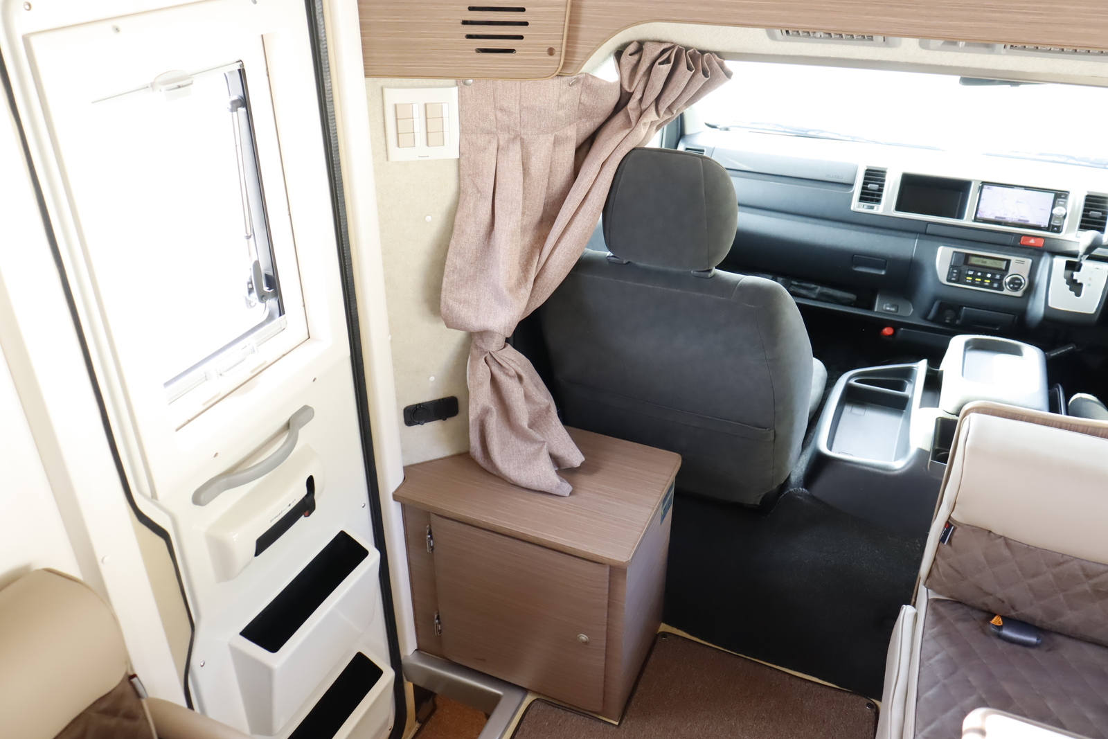 キャンピングカー キャブコン ﾊｲｴｰｽ ﾌｧﾝﾙｰﾁｪ ｾﾚﾝｹﾞﾃｨ