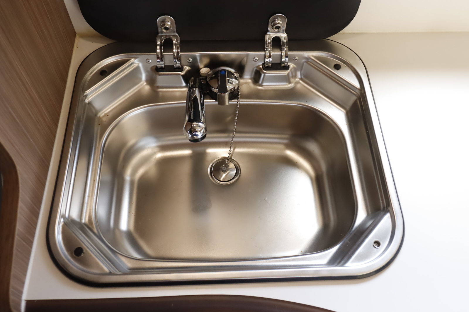 キャンピングカー キャブコン ﾊｲｴｰｽ ﾌｧﾝﾙｰﾁｪ ｾﾚﾝｹﾞﾃｨ