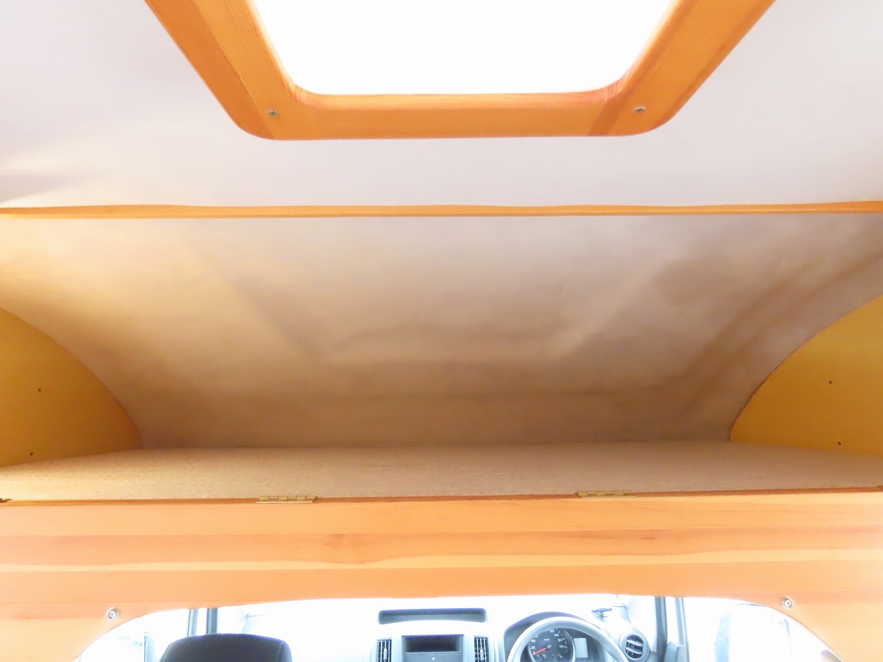 キャンピングカー キャブコン NV200ﾊﾞﾈｯﾄ　AtoZ製 ｱﾙﾌｧ