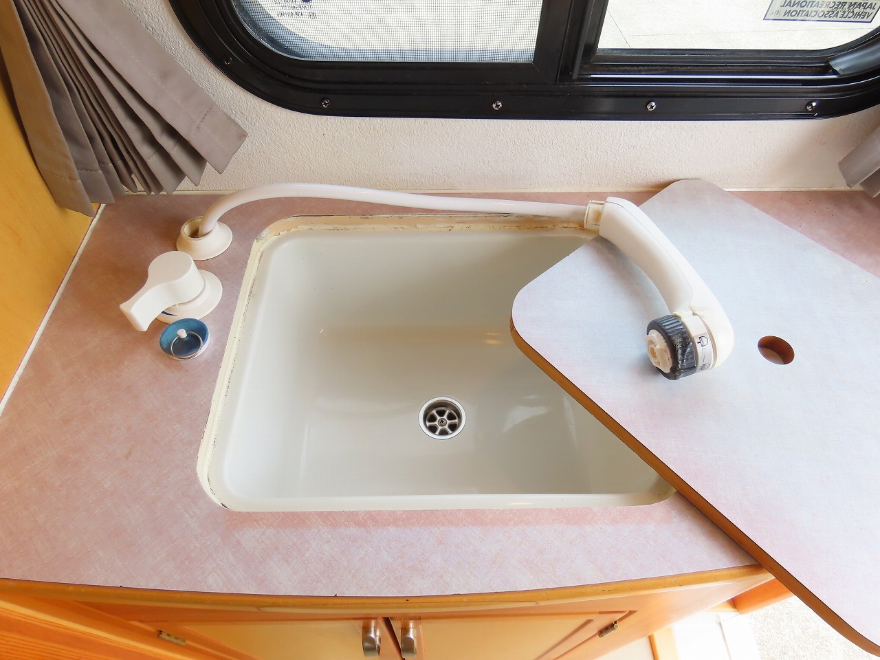 キャンピングカー キャブコン NV200ﾊﾞﾈｯﾄ　AtoZ製 ｱﾙﾌｧ