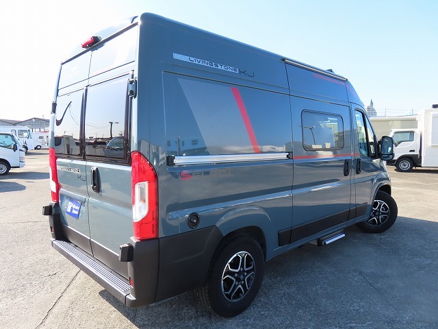 キャンピングカー バンコン ﾃﾞｭｶﾄ　ﾛｰﾗｰﾁｰﾑﾘﾋﾞﾝｸﾞｽﾄｰﾝKJ　新車即納