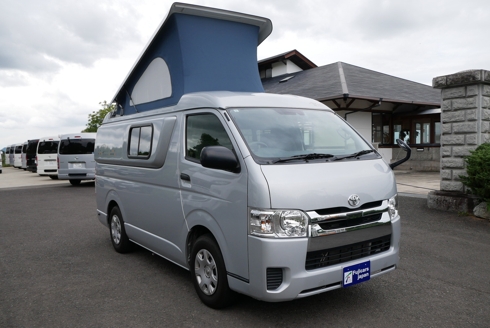 キャンピングカー バンコン ﾊｲｴｰｽ ﾎﾜｲﾄﾊｳｽ ｺﾝﾊﾟｽﾋﾞｯﾂ FFﾋｰﾀｰ