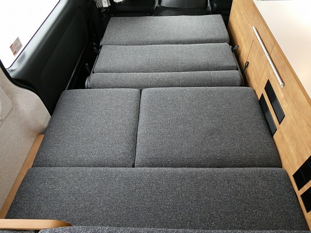 キャンピングカー ハイエース ｷｬﾝﾊﾟｰ鹿児島 ﾚﾑﾌｫﾚｽﾄ