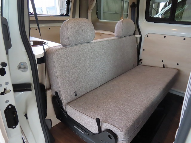 キャンピングカー バンコン NV200ﾊﾞﾈｯﾄ ｱﾈｯｸｽ ｶﾇﾚ