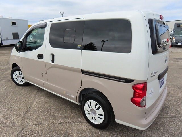 キャンピングカー バンコン NV200ﾊﾞﾈｯﾄ ｱﾈｯｸｽ ｶﾇﾚ