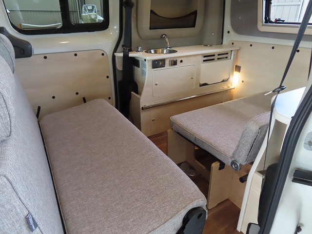 キャンピングカー バンコン NV200ﾊﾞﾈｯﾄ ｱﾈｯｸｽ ｶﾇﾚ