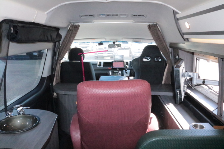 キャンピングカー バンコン ﾊｲｴｰｽ ｷｬﾝﾊﾟｰ鹿児島BOSS FFﾋｰﾀｰ 4WD