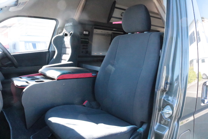 キャンピングカー バンコン ﾊｲｴｰｽ ｷｬﾝﾊﾟｰ鹿児島BOSS FFﾋｰﾀｰ 4WD