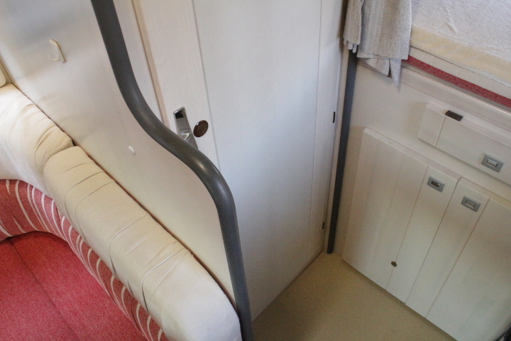 キャンピングカー キャブコン ﾊﾞﾈｯﾄ ﾅｯﾂRV ﾏｯｼｭ ﾀｲﾌﾟX　FF　ｿｰﾗｰ