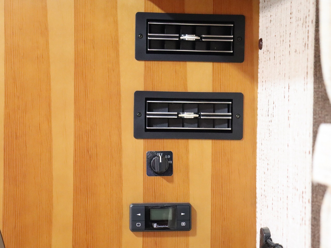 キャンピングカー キャブコン ﾊﾞﾈｯﾄ 東和ﾓｰﾀｰｽ ｶｰﾋﾞｨ　4WD　FFﾋｰﾀｰ