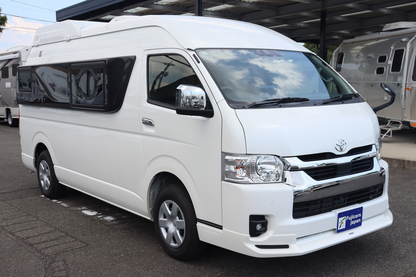 キャンピングカー バンコン ﾊｲｴｰｽ ﾊﾞｰﾃﾞﾝ ｶｰｻﾌﾞﾗｯｸED 4WD