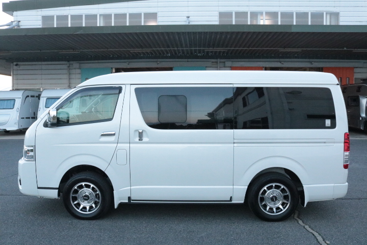 キャンピングカー バンコン ﾊｲｴｰｽ ﾚｸﾋﾞｨ ｳﾞｫｰﾉ 4WD　FF　電子ﾚﾝｼﾞ