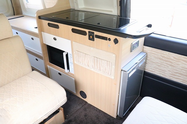 キャンピングカー バンコン ﾊｲｴｰｽ ﾃﾞﾙﾀﾘﾝｸ ﾀﾞｰｳｨﾝQ3 4WD
