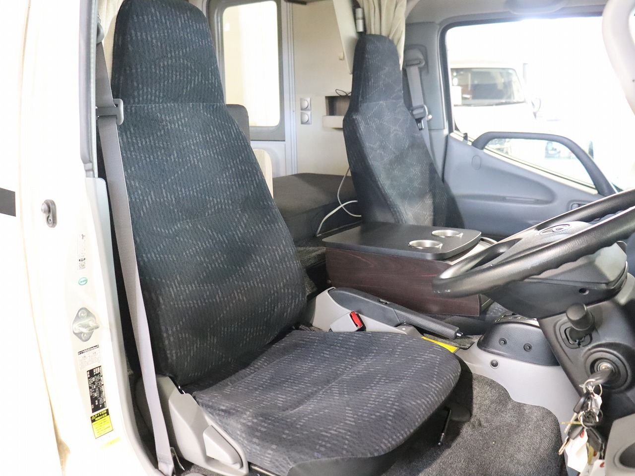 キャンピングカー キャブコン ｶﾑﾛｰﾄﾞ ﾊﾞﾝﾃｯｸ ｼﾞﾙ520 4WD　FF