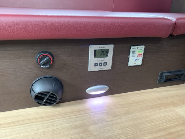 キャンピングカー バンコン OMC 北斗 4WD 12Vｸｰﾗｰ FFﾋｰﾀｰ 