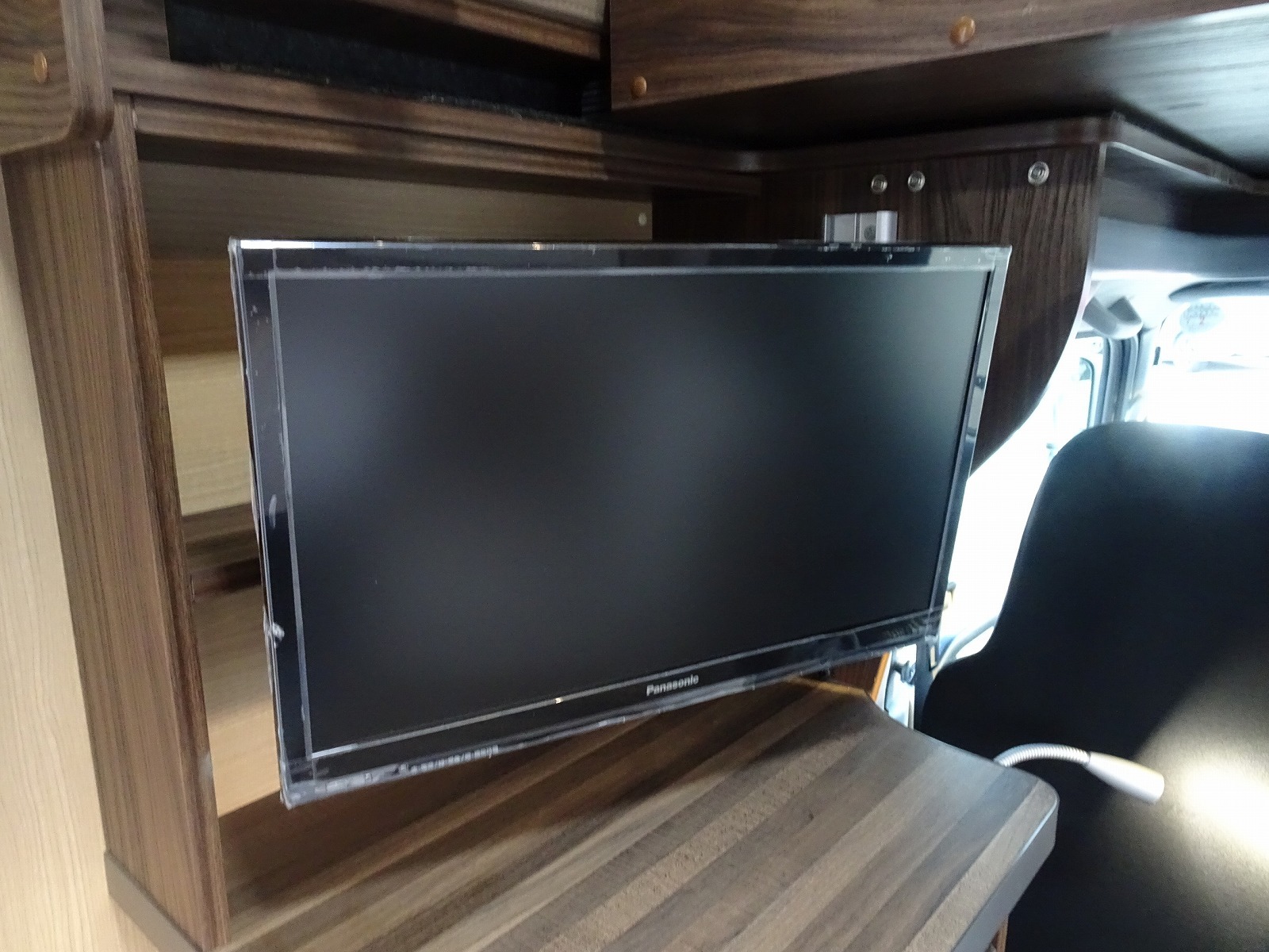 キャンピングカー キャブコン ｶﾑﾛｰﾄﾞ ﾊﾞﾝﾃｯｸ ｺﾙﾄﾞﾊﾞﾝｸｽ 4WDDT