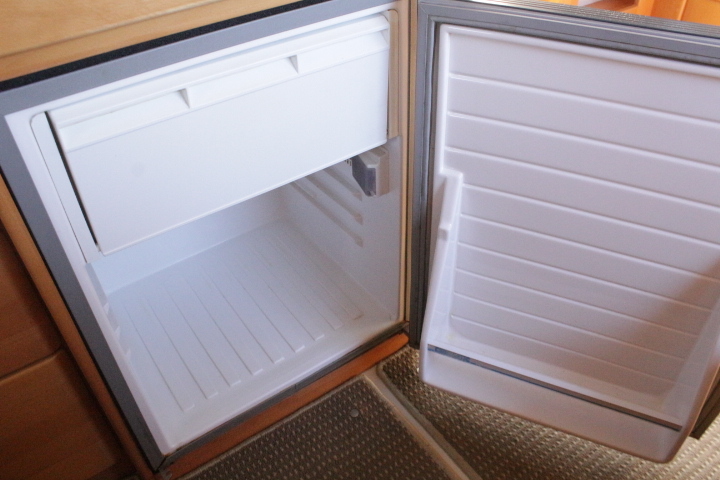 キャンピングカー キャブコン ｶﾑﾛｰﾄﾞ ｸﾞﾛｰﾊﾞﾙ ﾕｰﾛｽﾀｰ　冷蔵庫　FF